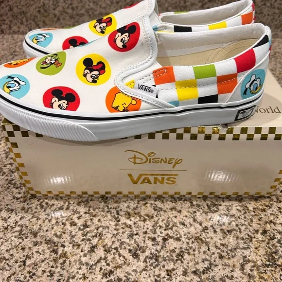 Vans x Disney collaboration Slip-On Sneakers - special limited release worn 1x - Picture 3 of 13